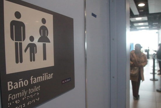 Perú | CNDDHH cuestiona ley que limita acceso a baños a personas trans y recurre a la CIDH Perú | CNDDHH cuestiona ley que limita acceso a baños a personas trans y recurre a la CIDH