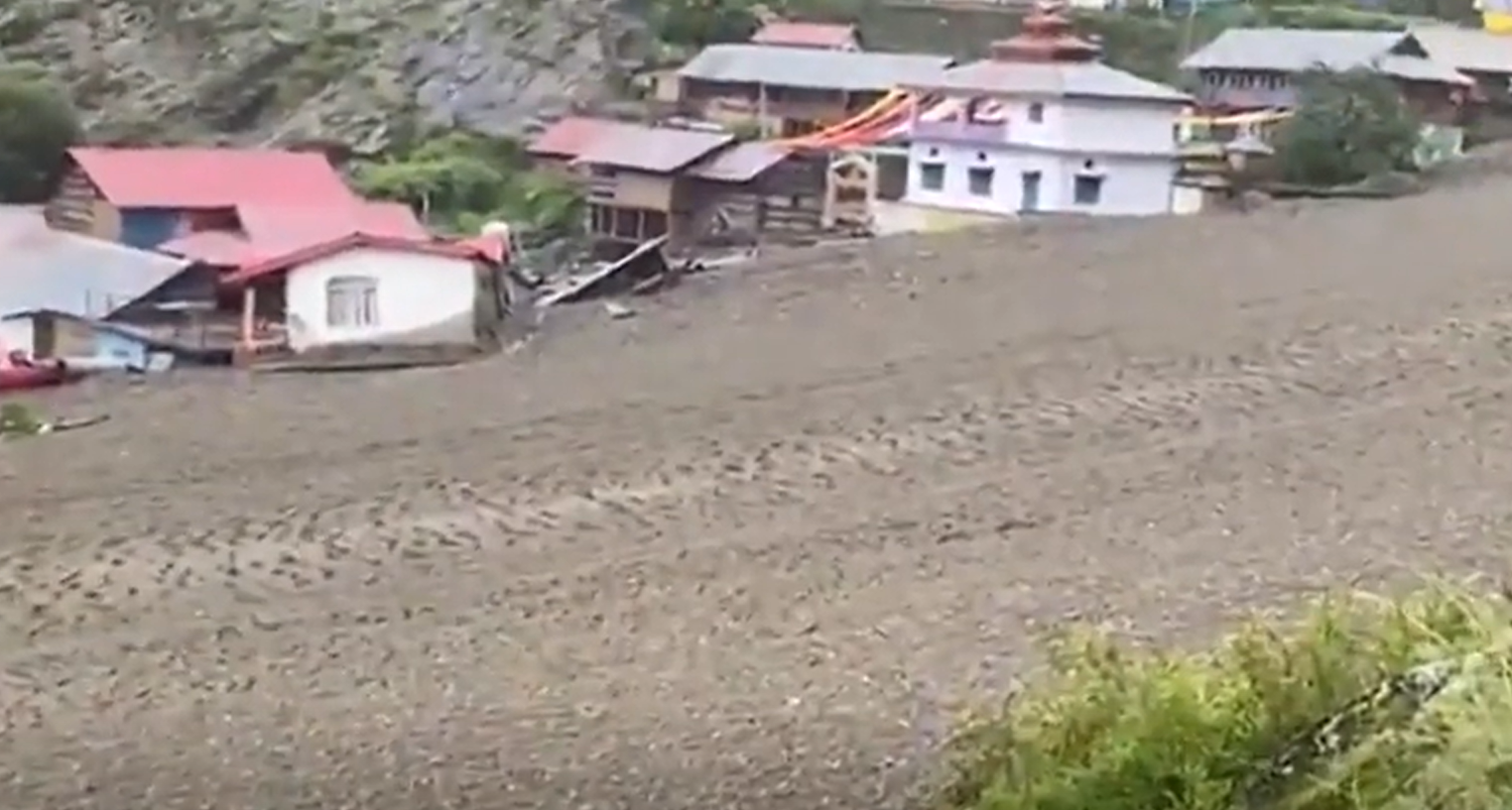 India | Tragedia en Dharali: deslizamiento arrasa con el pueblo tras lluvias extremas India | Tragedia en Dharali: deslizamiento arrasa con el pueblo tras lluvias extremas