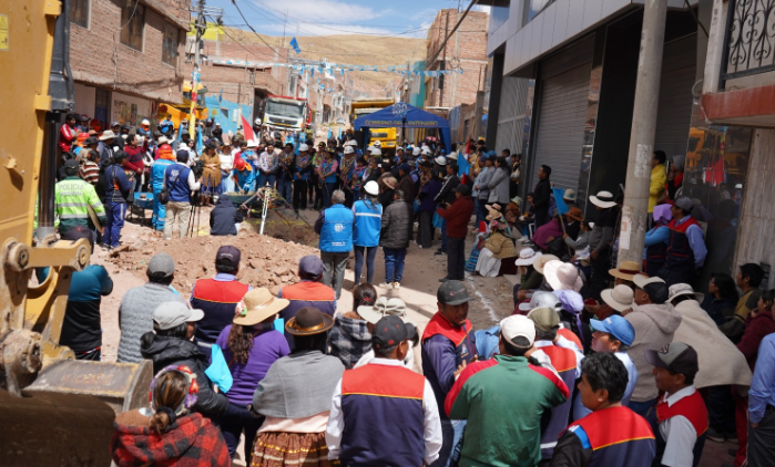Juliaca | San Román inicia proyecto de S/ 4.3 millones para mejorar calles en Florida y Tahuantinsuyo Juliaca | San Román inicia proyecto de S/ 4.3 millones para mejorar calles en Florida y Tahuantinsuyo