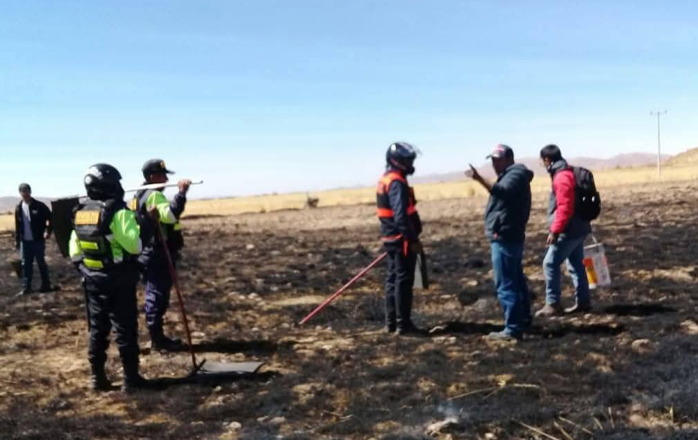 Lampa | Incendio en la comunidad de Alto Catacha es controlado a tiempo