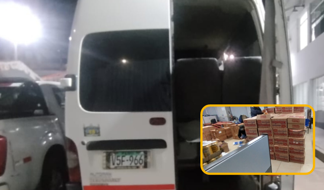 Puno | Intervienen minivan con cargamento ilegal de golosinas en puesto de control