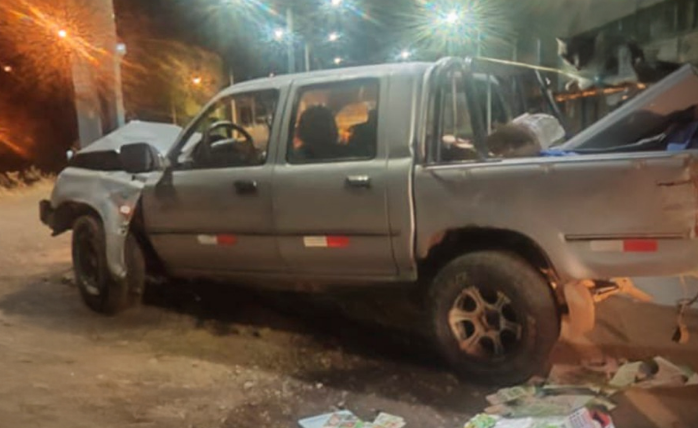Puno | Accidente en la madrugada movilizó a Serenazgo y hospitalizó a conductor Puno | Accidente en la madrugada movilizó a Serenazgo y hospitalizó a conductor