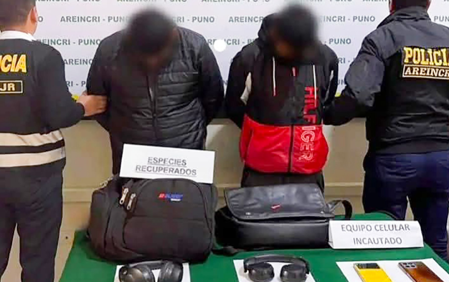 Puno | Policía frustra robos durante la Parada Universitaria y detiene a integrantes de “Los Nenes” Puno | Policía frustra robos durante la Parada Universitaria y detiene a integrantes de “Los Nenes”