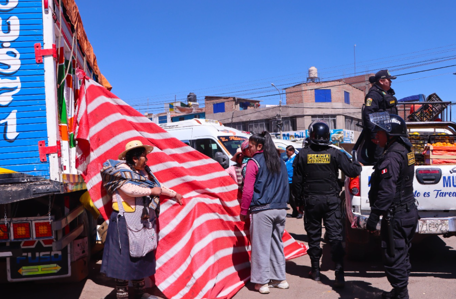 Juliaca | Intervención en zona del terminal y mercado Las Mercedes busca ordenar tránsito y comercio Juliaca | Intervención en zona del terminal y mercado Las Mercedes busca ordenar tránsito y comercio