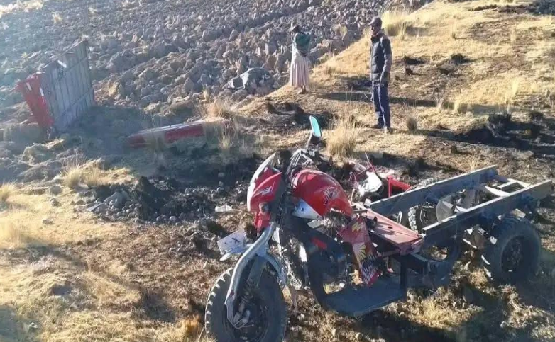 Juli | Vecinos denuncian falta de auxilio tras accidente en la vía Desaguadero–Puno