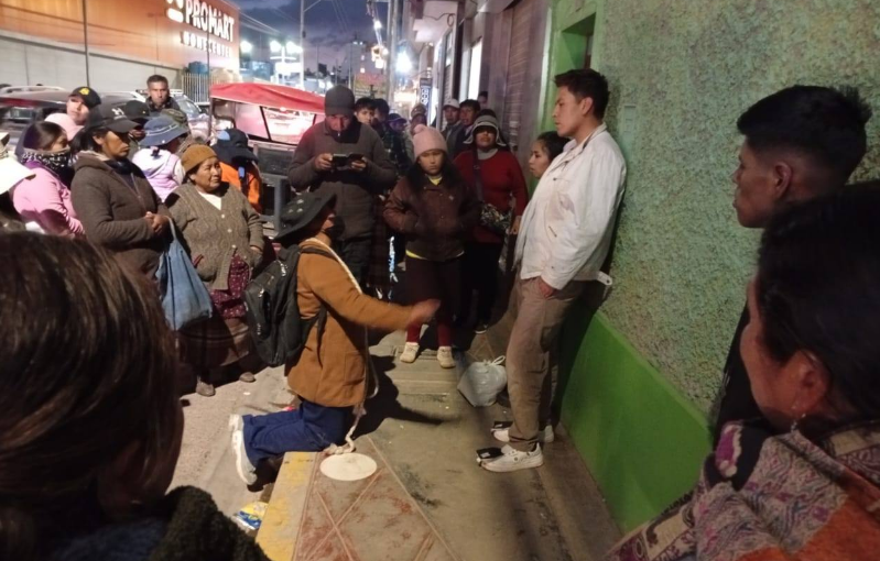 Juliaca  | Tumulto frente a Promart tras liberación de sospechosos en caso de desaparición