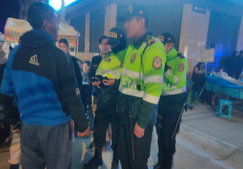 Juliaca | Migraciones y Policía verifican situación legal de extranjeros en Jr. Moquegua