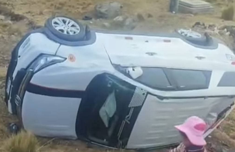 Ayaviri | Accidente de tránsito deja heridos a ocupantes de una camioneta Oroch Ayaviri | Accidente de tránsito deja heridos a ocupantes de una camioneta Oroch