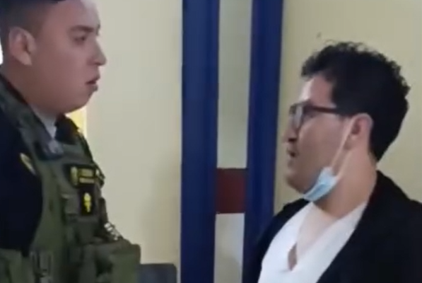 Cajamarca | Policía y director del hospital impidieron que practicante en estado etílico ingrese a sala de emergencias