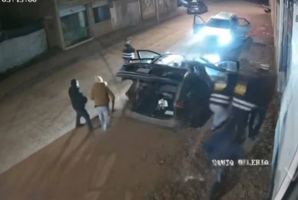 Juliaca | Vecino de San Julián fue atacado por banda fuertemente armada que se dio a la fuga hacia salida Lampa Juliaca | Vecino de San Julián fue atacado por banda fuertemente armada que se dio a la fuga hacia salida Lampa