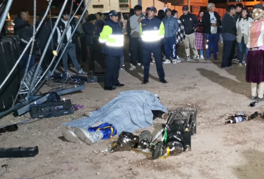 Juliaca | Tragedia en fiesta de Santa María de Ayabacas: estructura de sonido cae y causa una víctima mortal Juliaca | Tragedia en fiesta de Santa María de Ayabacas: estructura de sonido cae y causa una víctima mortal